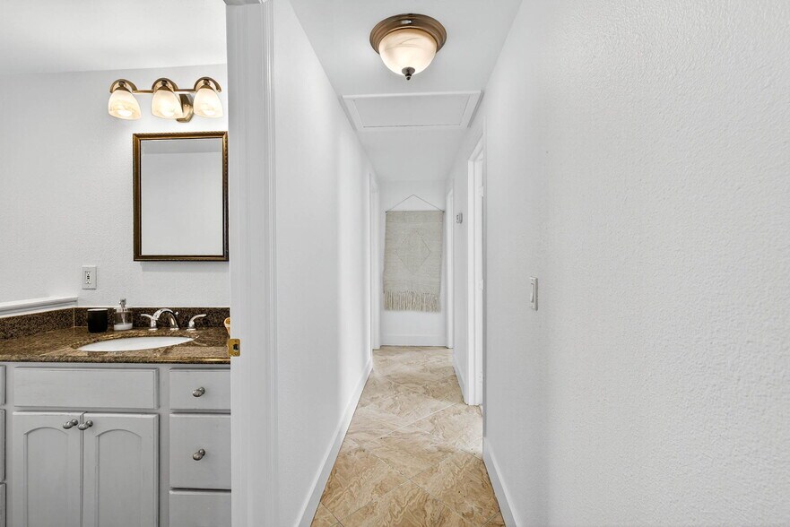 More Photos Of 3225 W Shell Point Rd, Ruskin Apartments For Sale