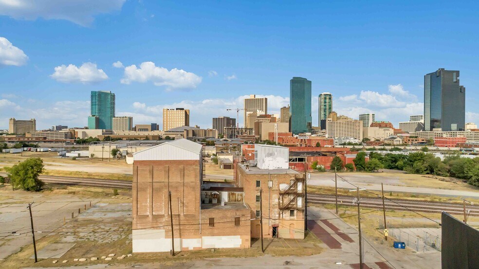 More Photos Of 1000 Harding St, Fort Worth Land For Sale
