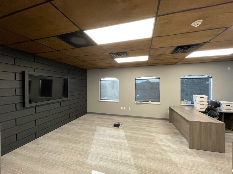 More Photos Of 795 E 340 S, American Fork Office For Lease
