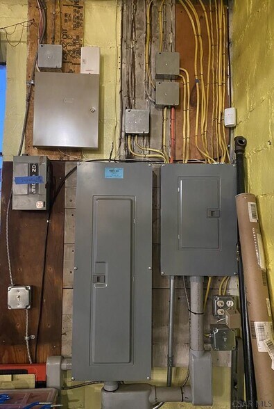 More Photos Of 329 Matthews St, Johnstown General Retail For Sale