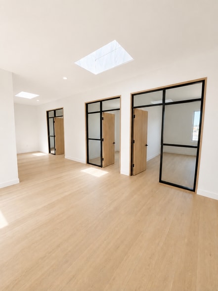 More Photos Of 843-847 Via De La Paz Dr, Pacific Palisades Office For Lease