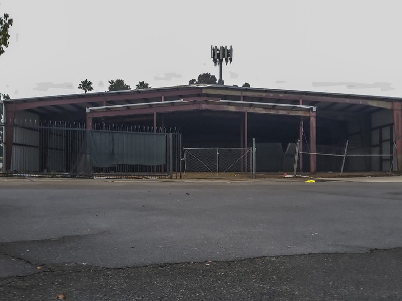 More Photos Of 3019-3045 Wilson Rd, Bakersfield Unknown For Lease