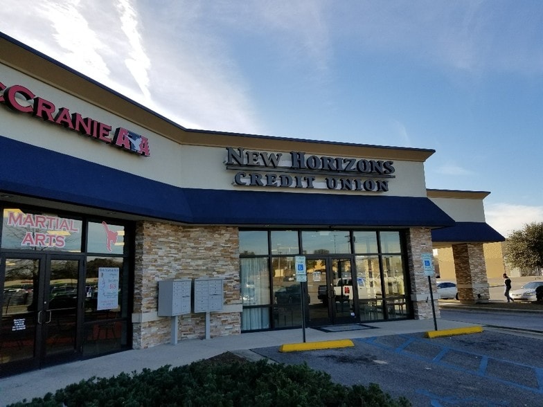 More Photos Of 3385 Schillinger Rd N, Semmes Unknown For Lease