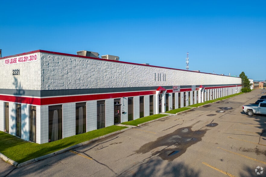 More Photos Of 2221 41st Ave NE, Calgary Warehouse For Lease