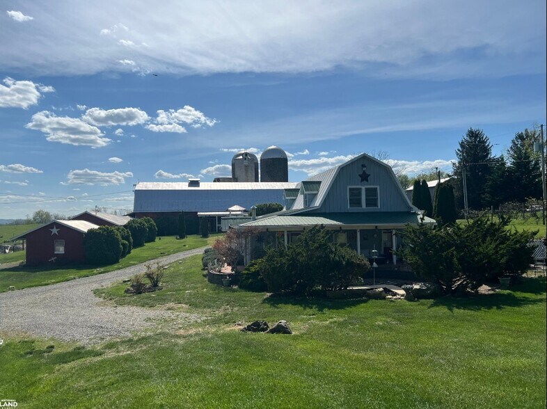 More Photos Of 5189 Rockwood Rd, Dublin Lodge Meeting Hall For Sale