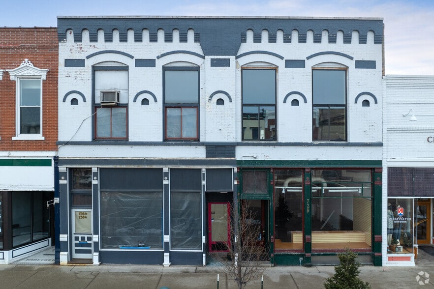 Primary Photo Of , Lake Geneva General Retail For Sale