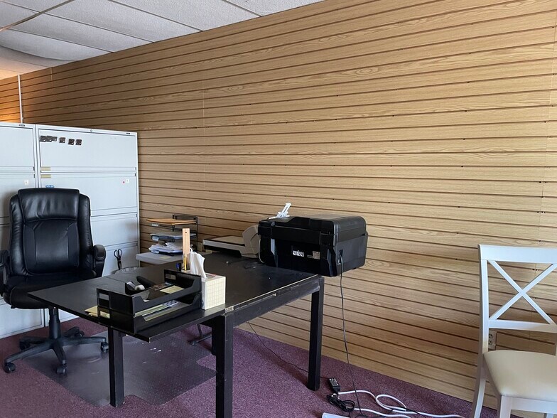 More Photos Of 124 E Superior St, Alma Storefront Retail Office For Sale