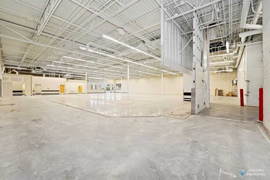 More Photos Of 6905 75th Pl, Pleasant Prairie Supermarket For Lease