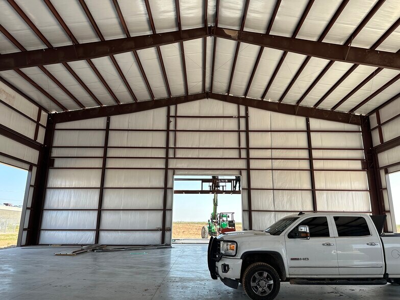 More Photos Of TBD Interstate 20, Midland Warehouse For Lease