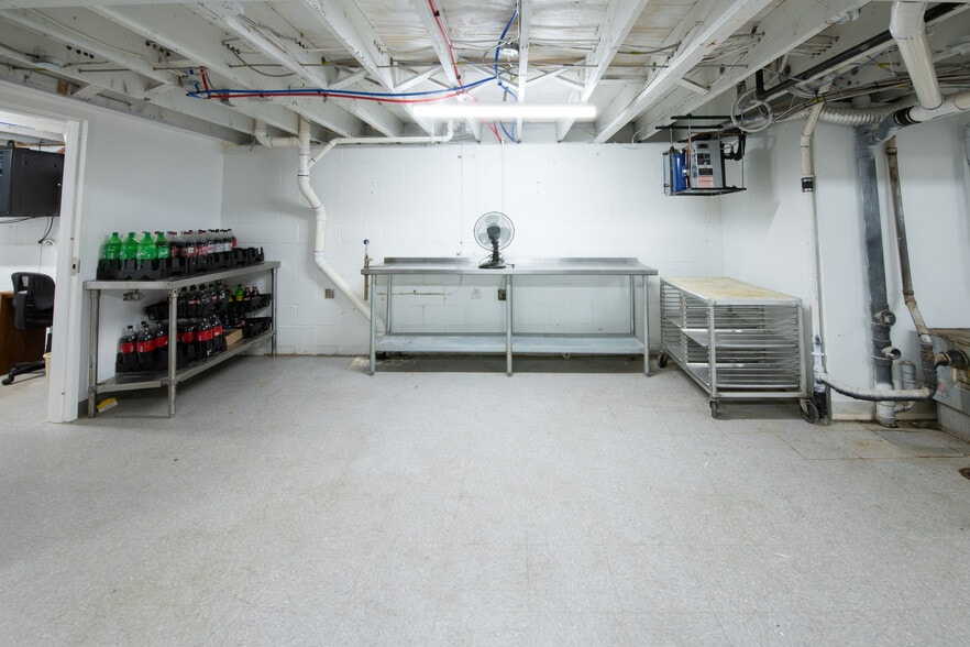 More Photos Of 221 2nd Ave, Carnegie Freestanding For Sale