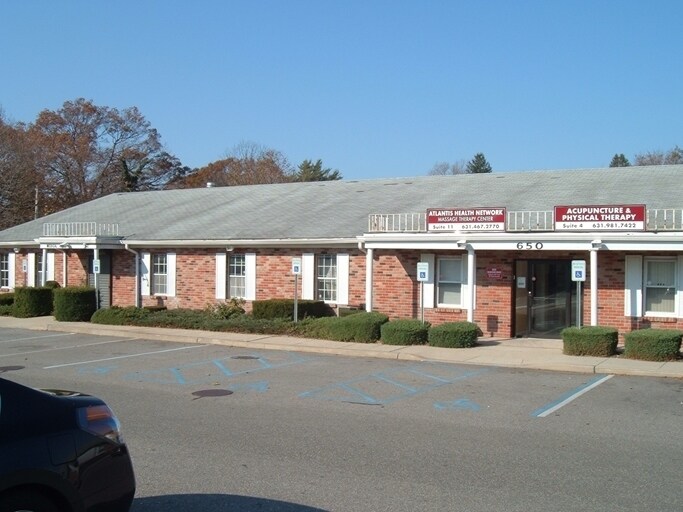 More Photos Of 650 Hawkins Ave, Ronkonkoma Medical For Lease