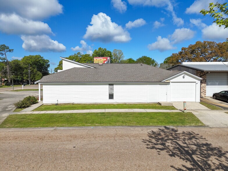 More Photos Of 13953 Perkins Rd, Baton Rouge Warehouse For Sale