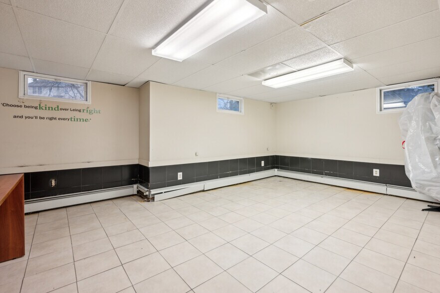 More Photos Of 41 Kings Hwy N, Cherry Hill Medical For Lease