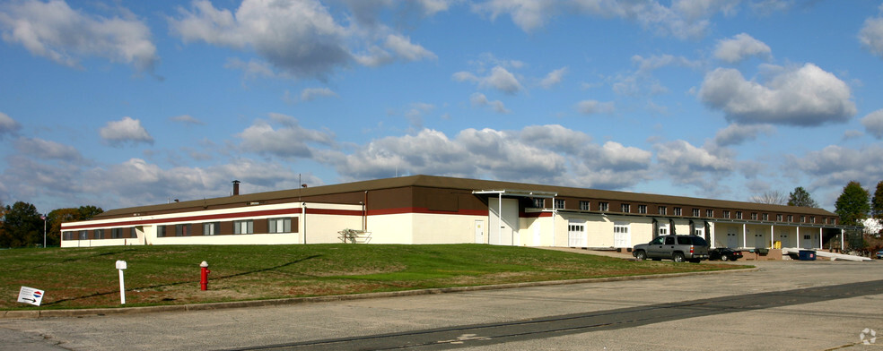 Primary Photo Of 2 Johnson Dr, Raritan Manufacturing For Lease