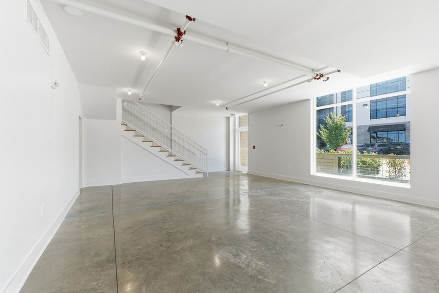 More Photos Of 901 Woodland St, Nashville Office For Lease