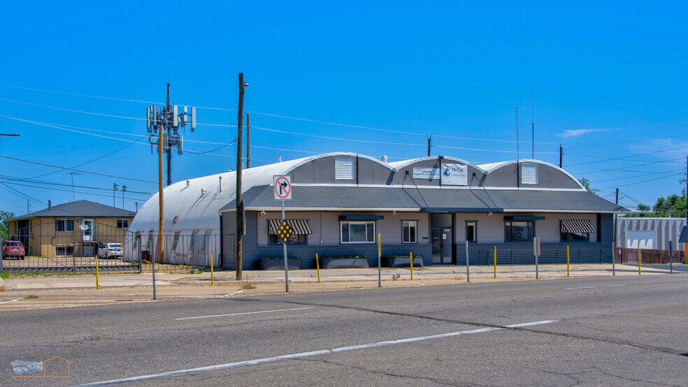 Primary Photo Of 2207-2209 9th St, Greeley Flex For Sale
