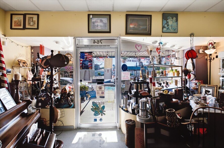 More Photos Of 764 S Main St, Lebanon Storefront For Sale