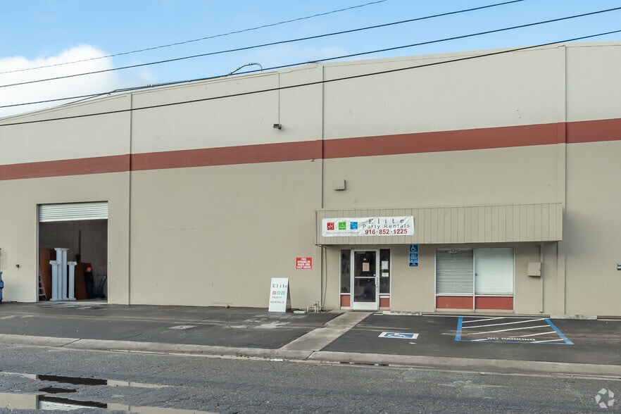 Primary Photo Of 2540 Grennan Ct, Rancho Cordova Warehouse For Lease