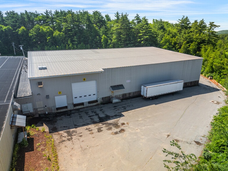 More Photos Of 21 Industrial Rowe, Gardner Warehouse For Lease