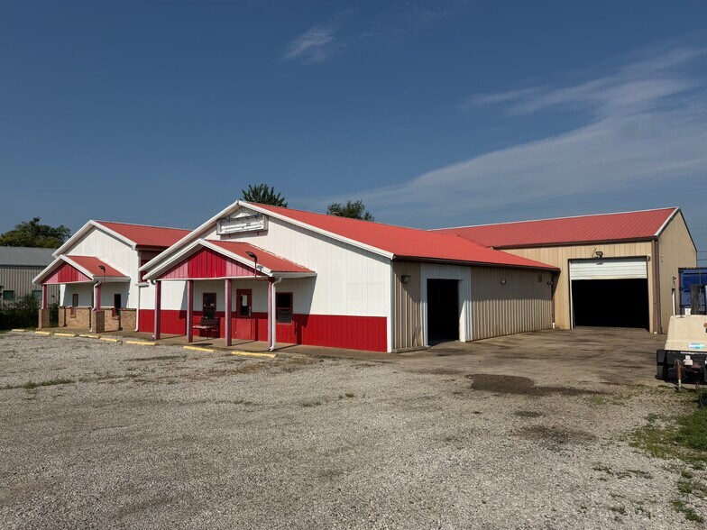 More Photos Of 1425 N Hwy 127 Bypass, Lawrenceburg Warehouse For Sale