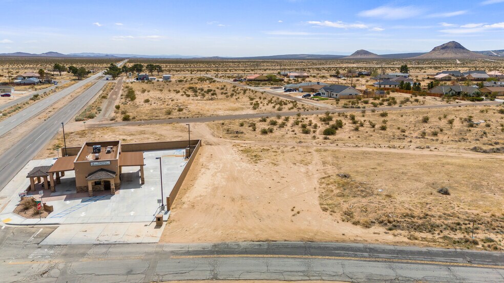 More Photos Of 10622 S Loop Rd, California City Land For Sale