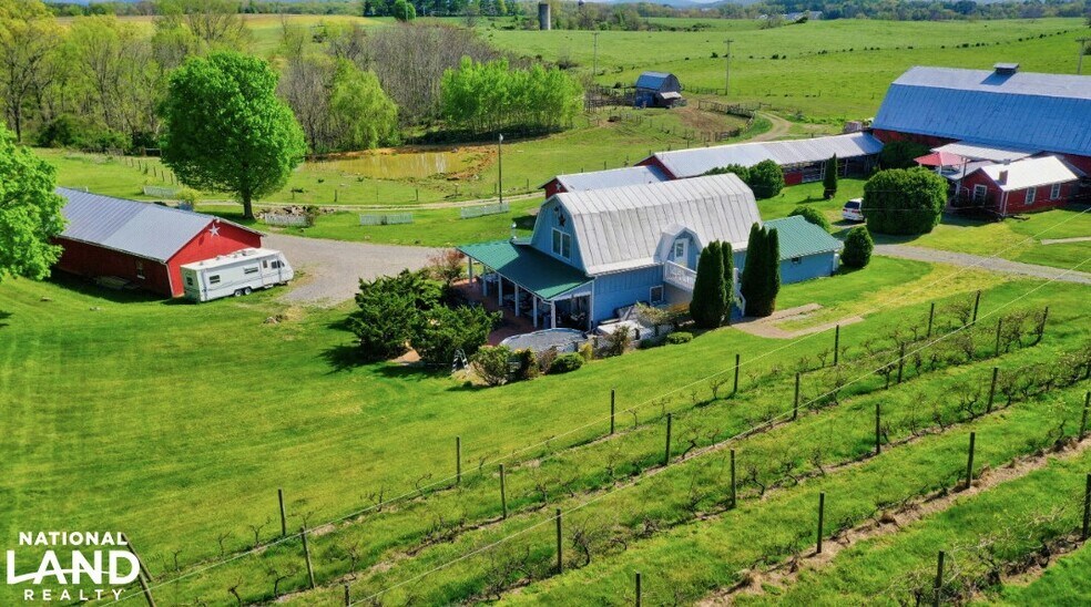 More Photos Of 5189 Rockwood Rd, Dublin Lodge Meeting Hall For Sale