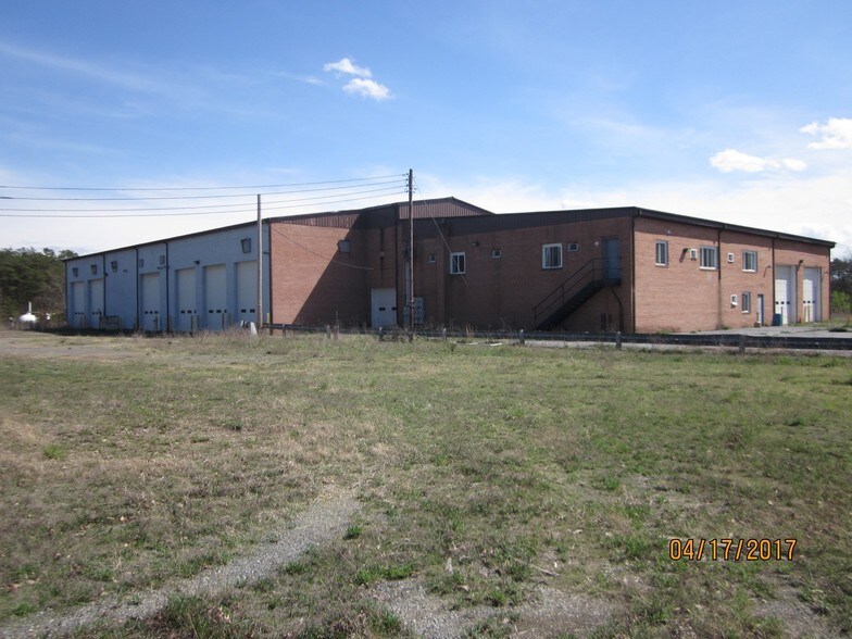 More Photos Of 4307 Valley Rd, Berkeley Springs Truck Terminal For Sale