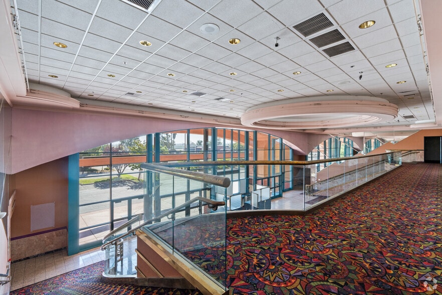 More Photos Of 1521 S Bradley Rd, Santa Maria Movie Theatre For Sale