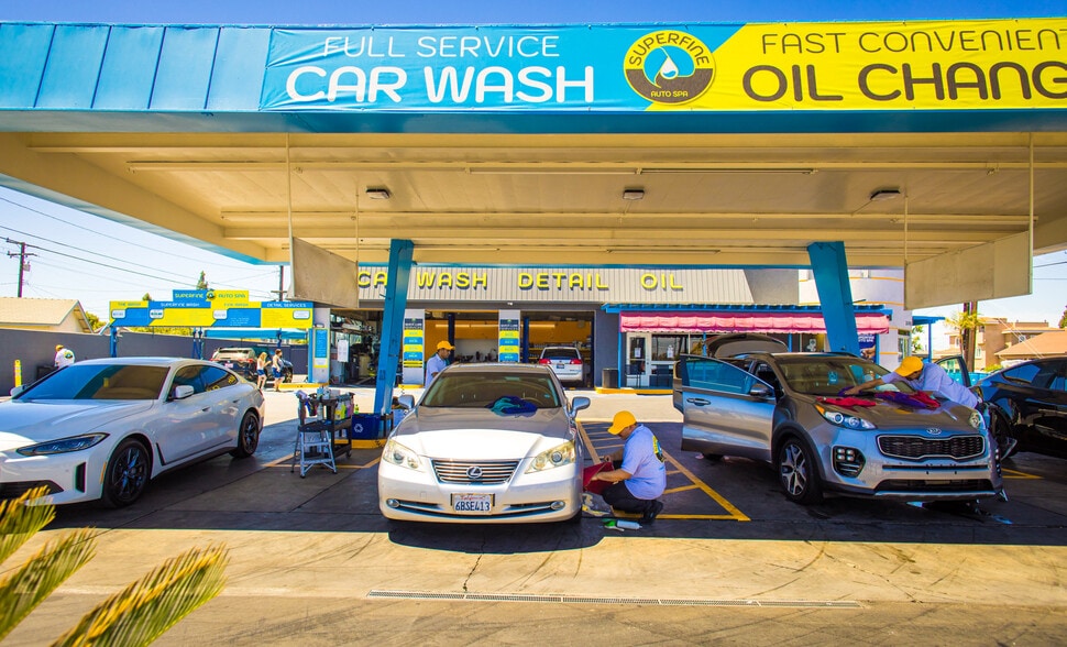 More Photos Of 21011 Pioneer Blvd, Lakewood Carwash For Sale