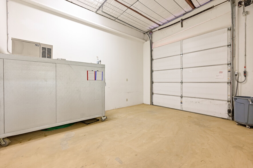 More Photos Of 2500 Camino Entrada, Santa Fe Office For Lease