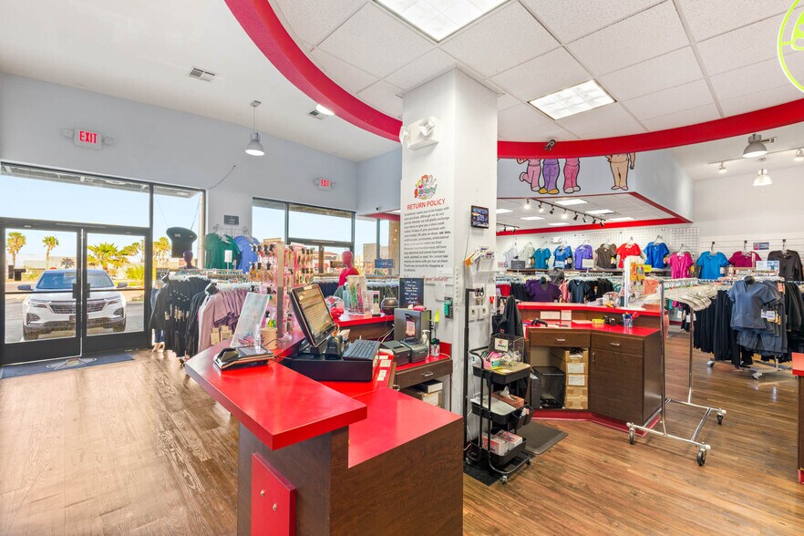 More Photos Of 6007-6045 S Rainbow Blvd, Las Vegas Unknown For Lease