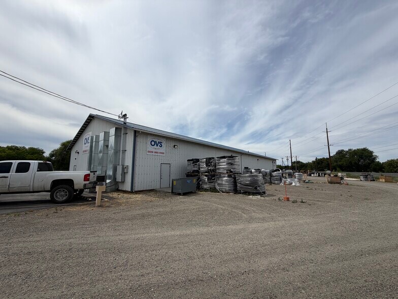 More Photos Of 1130 Buena Rd, Zillah Warehouse For Sale