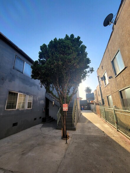 More Photos Of 1350 S Burlington Ave, Los Angeles Multifamily For Sale