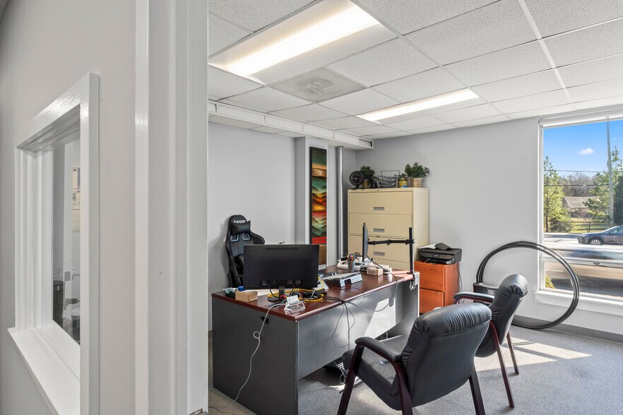 More Photos Of 7210 Old Keene Mill Rd, Springfield Medical For Lease