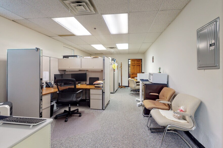 More Photos Of 2 Forest Ave, Oradell Medical For Sale