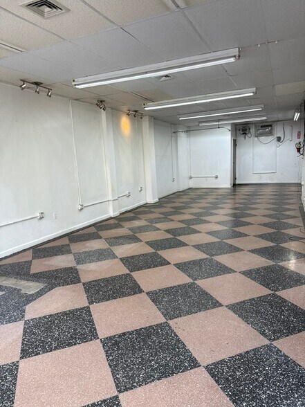 More Photos Of 322-324 Van Brunt St, Brooklyn Storefront Retail Residential For Lease