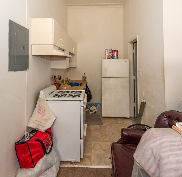 More Photos Of 46 W Biddle St, Baltimore Apartments For Sale