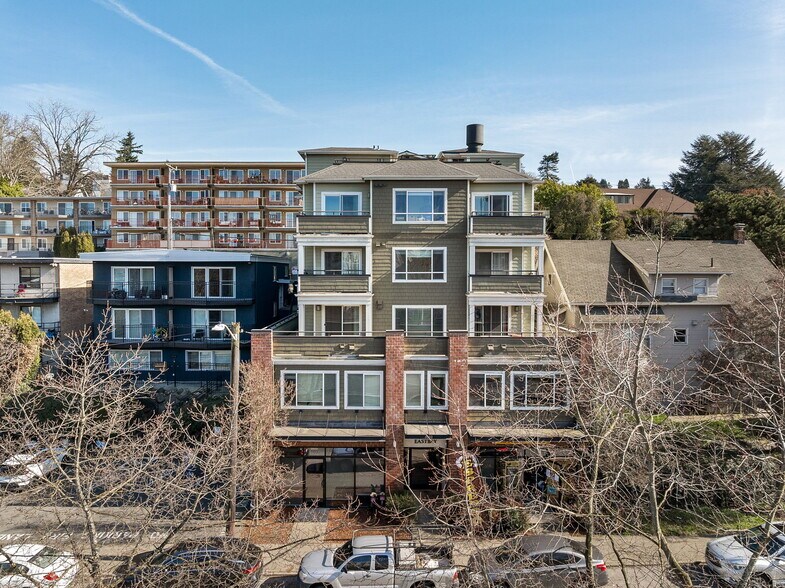 More Photos Of 3232 15th Ave W, Seattle Apartments For Sale