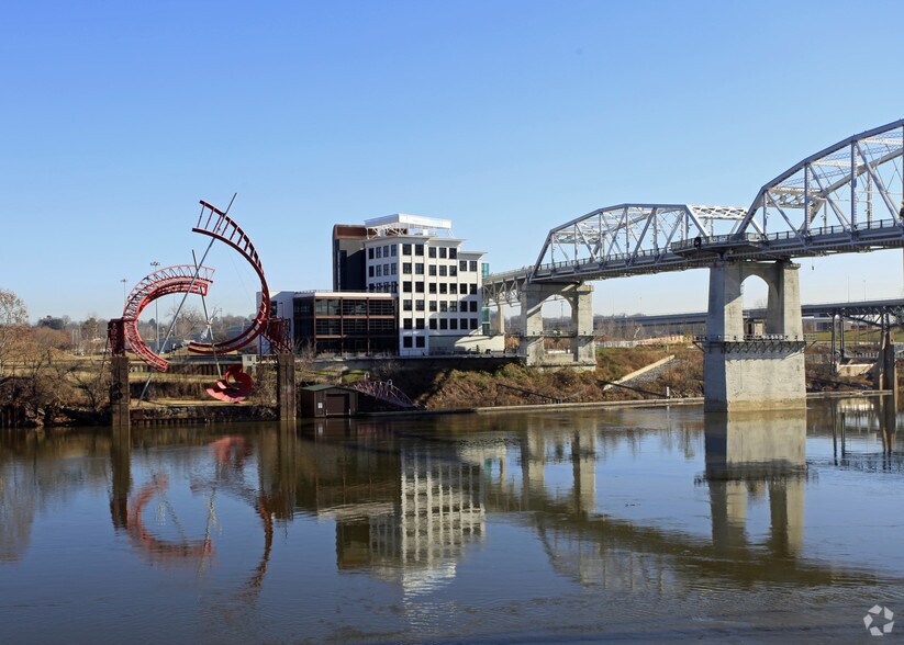 More Photos Of 2 Victory Ave, Nashville Office Residential For Lease