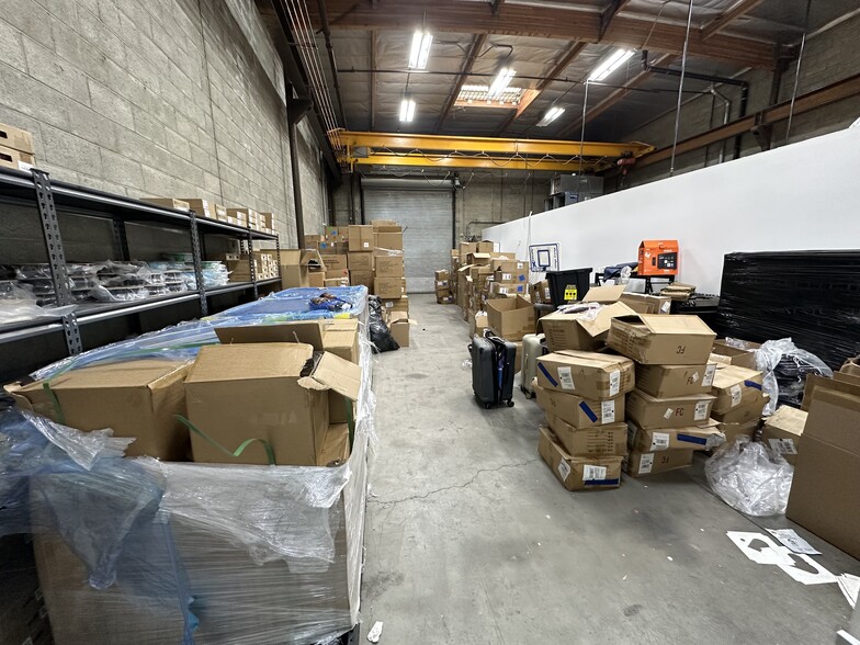 More Photos Of 11316 Goss St, Sun Valley Manufacturing For Lease