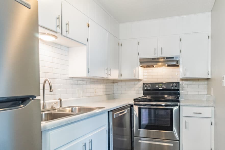 More Photos Of 117 Cedarwood Dr, Lebanon Apartments For Sale