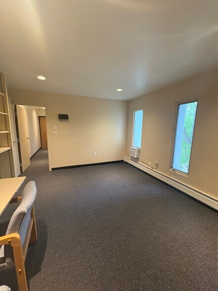 More Photos Of 5138 Shelburne Rd, Shelburne Office For Sale