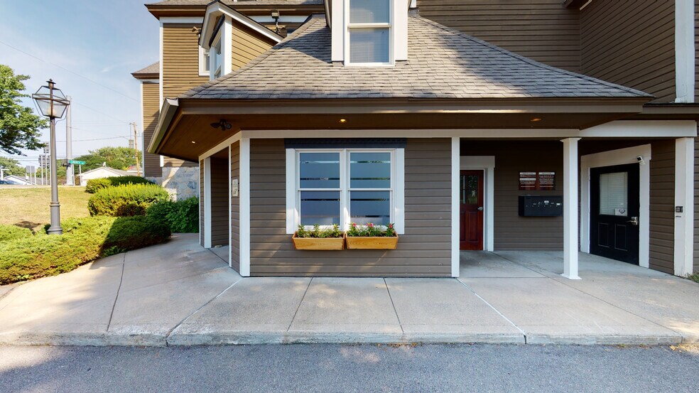 More Photos Of 100 E Seneca St, Manlius Office For Lease