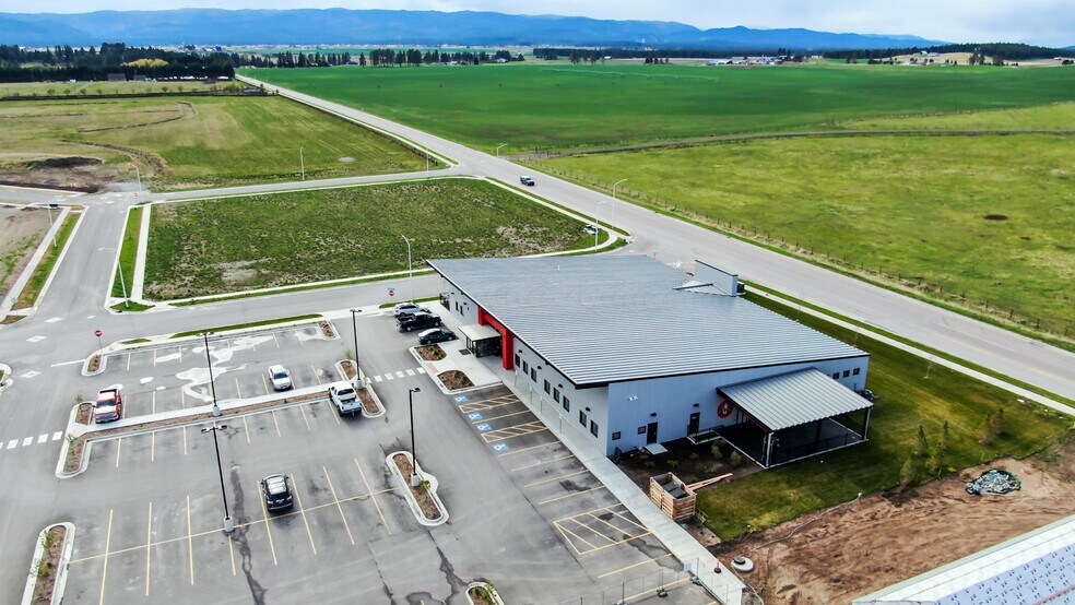 More Photos Of 555 East Swift Creek Way, Kalispell Freestanding For Sale