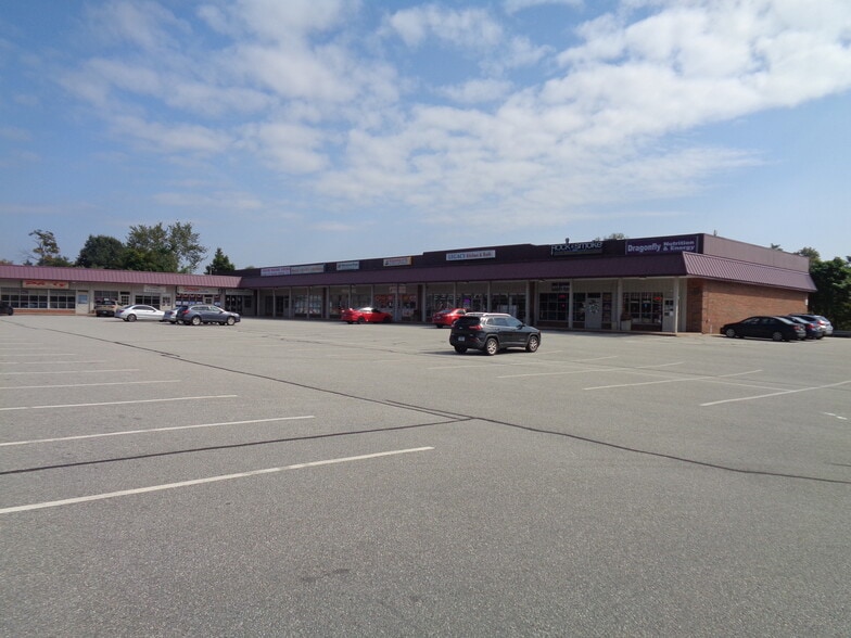 More Photos Of 352 Hartford Tpke, Vernon Freestanding For Lease