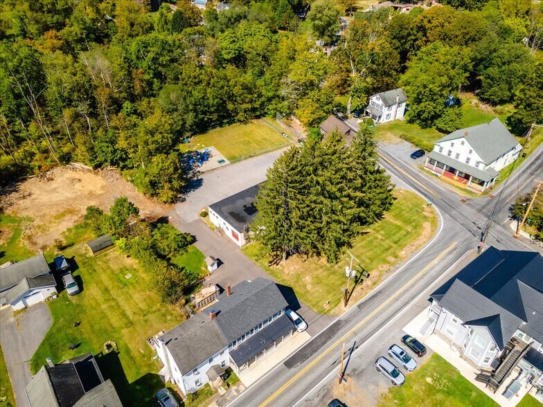 More Photos Of 2241 Ridge Rd, Bangor Flex For Sale