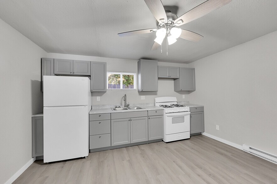 More Photos Of 2605 Lake Ave, Pueblo Apartments For Sale