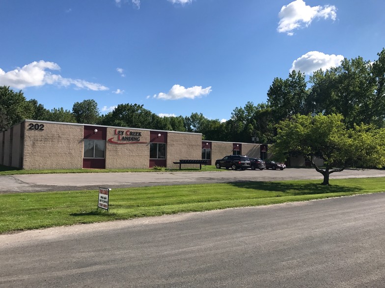 More Photos Of 202 Twin Oaks Dr E, Syracuse Office For Lease