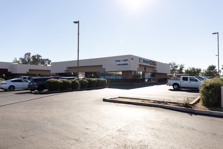 More Photos Of 2909-2917 S Dobson Rd, Mesa Storefront Retail Office For Lease