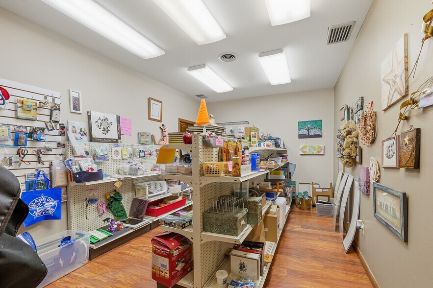 More Photos Of 132 W Huron St, Berlin Office For Sale